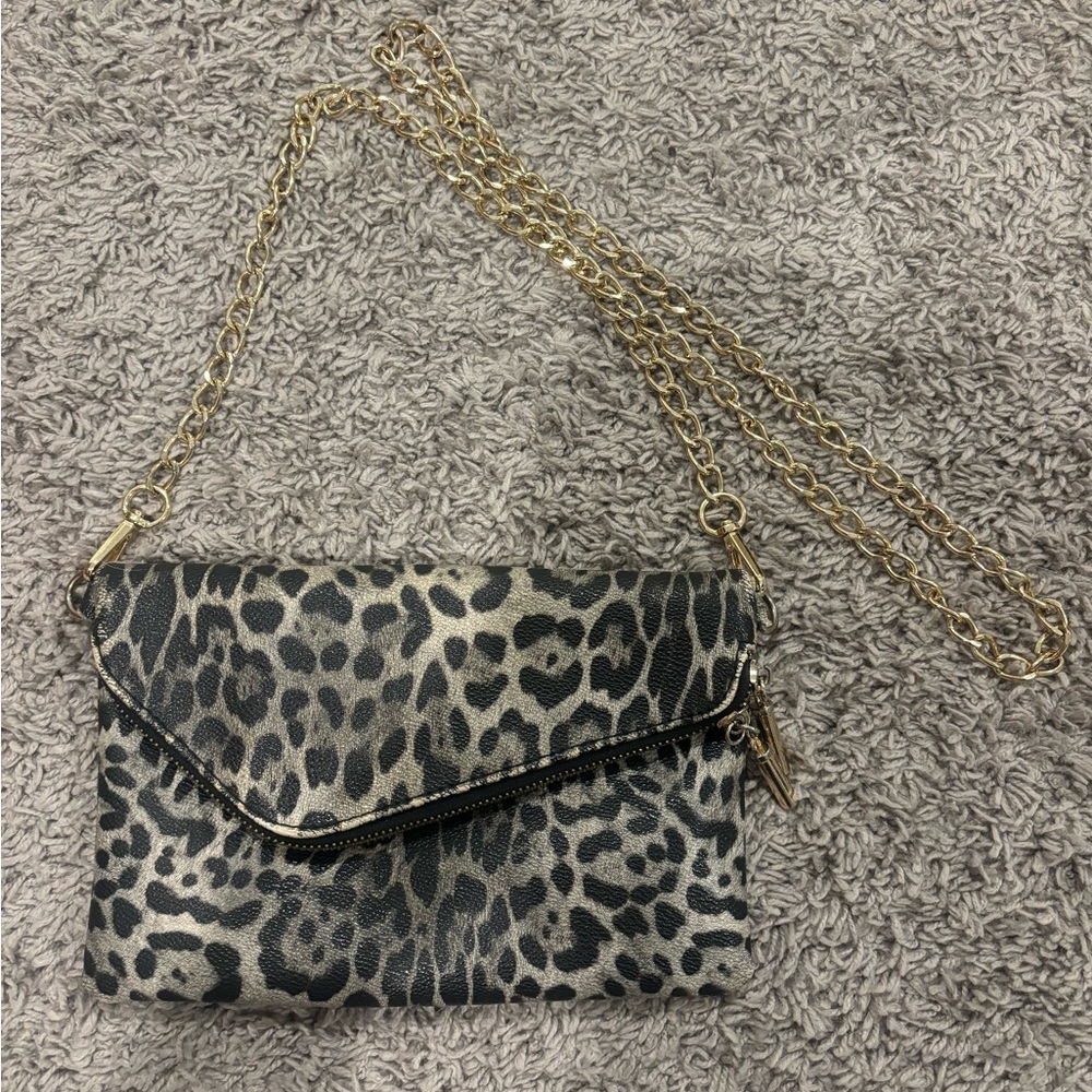 Stylish Leopard Print Purse